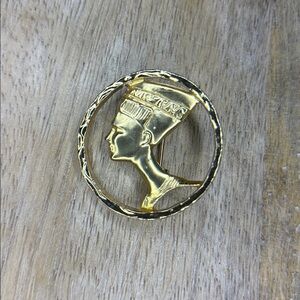 Queen Nefertiti  Gold Pendant/brooche